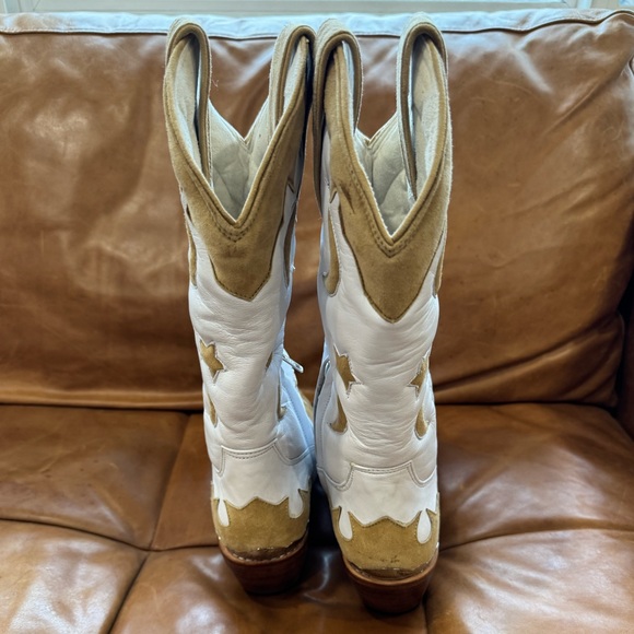 ❌SOLD❌Wandering Coyote x Rue De Seine Frontier NIB - Picture 14 of 14